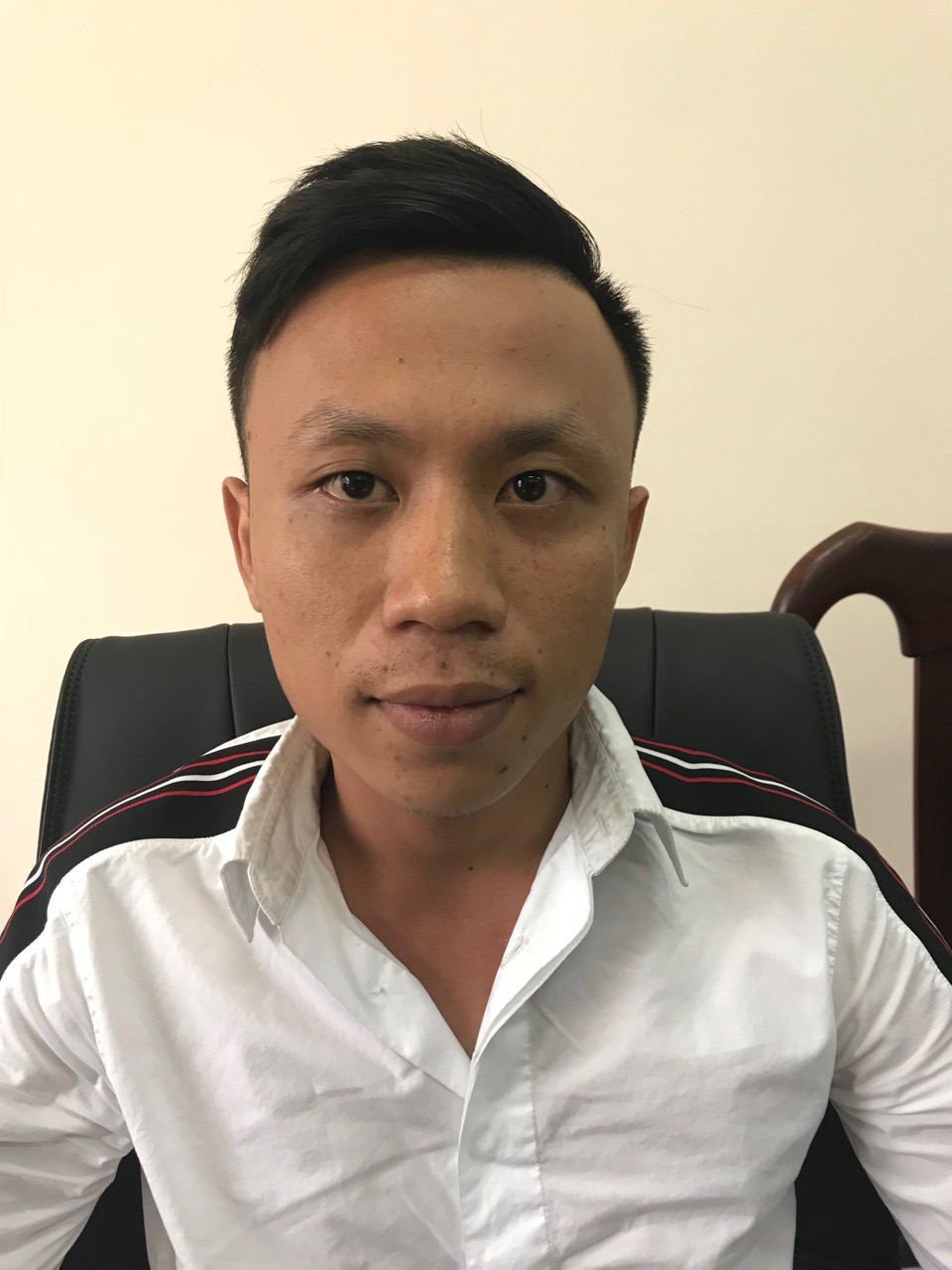 bat them nguoi lien quan vu nhan tin khung bo mot so lanh dao van phong doan dbqh