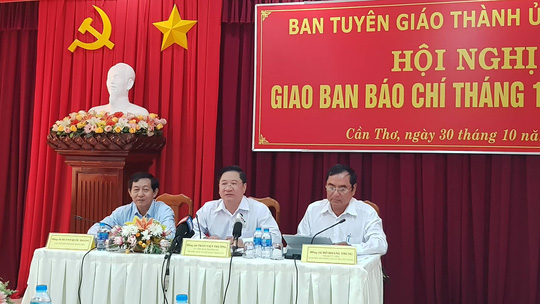 da co gan 280 tin bai ve vu doi 100 usd bi phat 90 trieu dong
