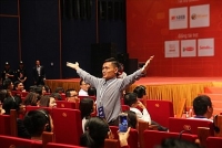hot girl ngo khanh linh toi than tuong jack ma tu khi con nho