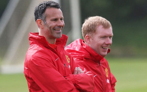 ryan giggs va paul scholes den viet nam du khai truong hoc vien bong da