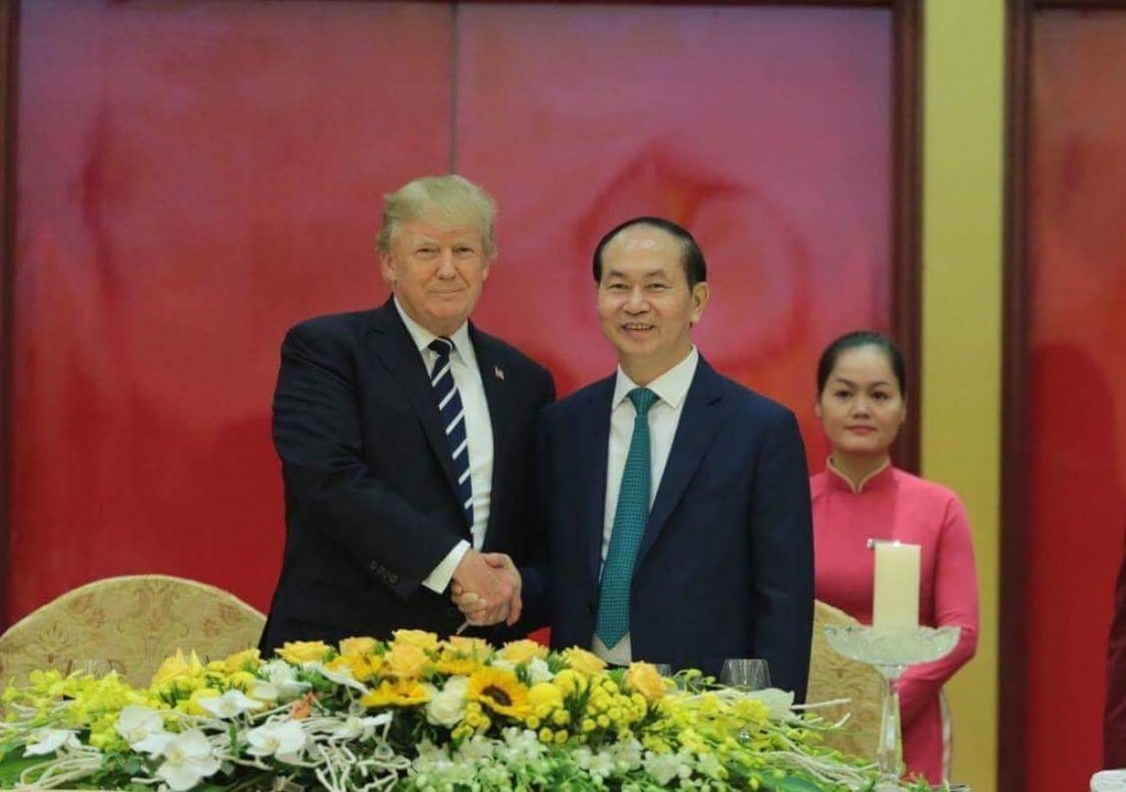 truc tiep le don chinh thuc tong thong donald trump tai phu chu tich