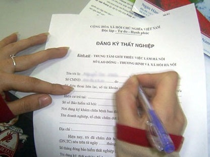 viec can lam ngay khi vua that nghiep de duoc huong tien tro cap