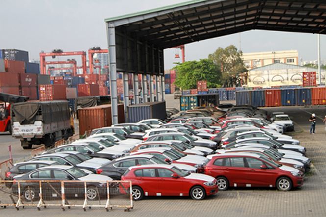 133 xe bmw buon lau cua euro auto bay gio ra sao