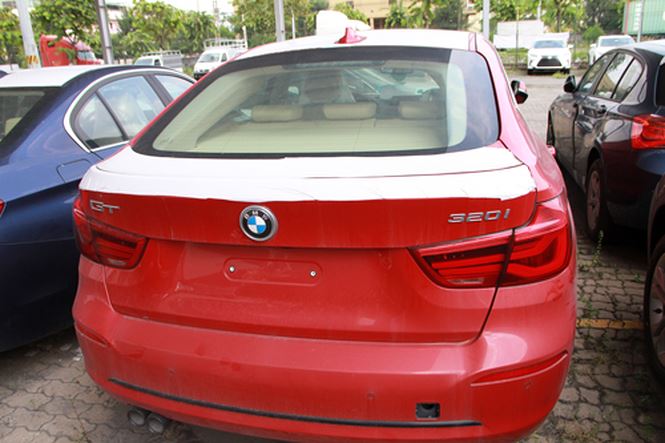133 xe bmw buon lau cua euro auto bay gio ra sao