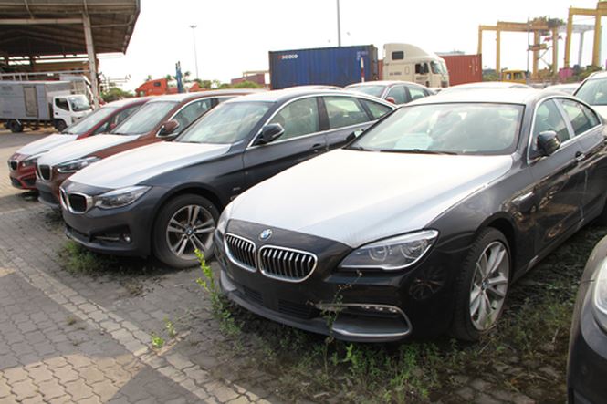 133 xe bmw buon lau cua euro auto bay gio ra sao