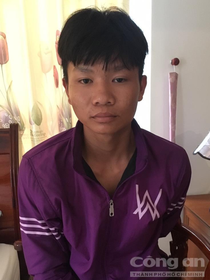 lan ra 2 ke sat nhan tu tam ve tau cu rach