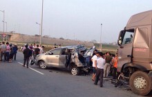 4 điều cần làm rõ vụ xe đầu kéo tông Innova đi lùi trên cao tốc