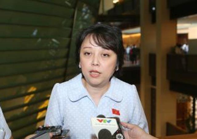 khong duoc nham lan giua tu tai gia voi an treo