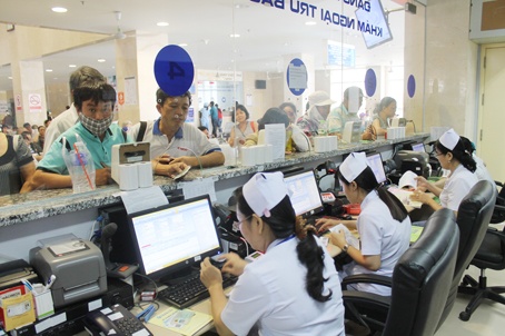 tien vien phi vuot qua 6 thang luong co so co duoc hoan lai