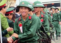 nop giay xac nhan sinh vien muon co duoc tam hoan nghia vu quan su khong