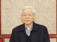 cong bo quye t di nh cu a bo chi nh tri ve cong ta c ca n bo
