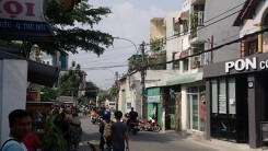 Hàng xóm hé lộ bi kịch của gia đình có 3 người tử vong bất thường ở Sài Gòn