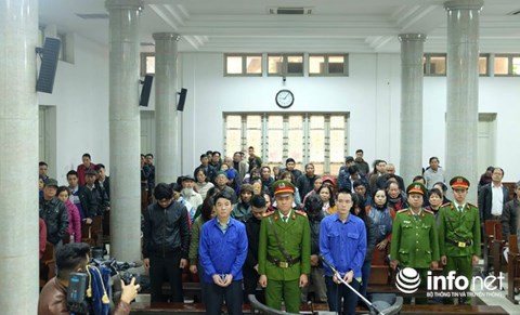 xu san vang ao khai thai xin nghi viec vi luong thuong qua cao