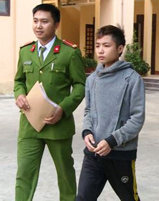 cong an dang xu ly toi trom cap xin di ve sinh lai trom xe may
