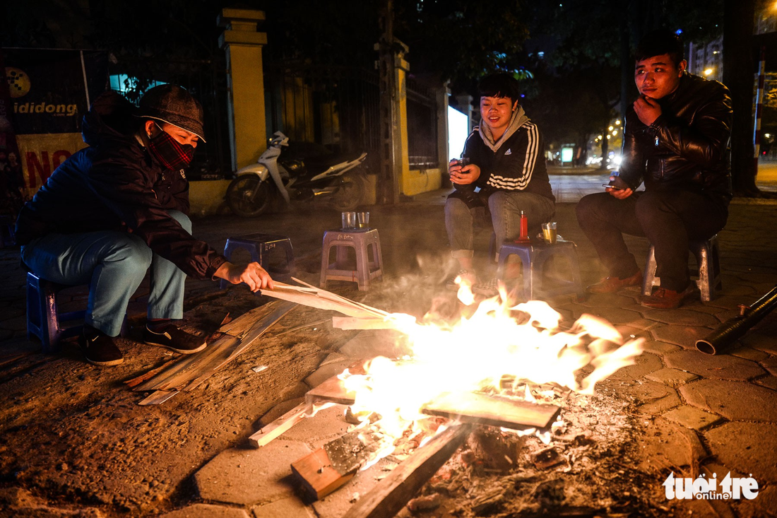nguoi vo gia cu co ro giua dem dong ha noi