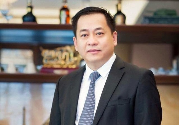 ong vu nhom bat ngo thoai sach von khoi hang loat cong ty