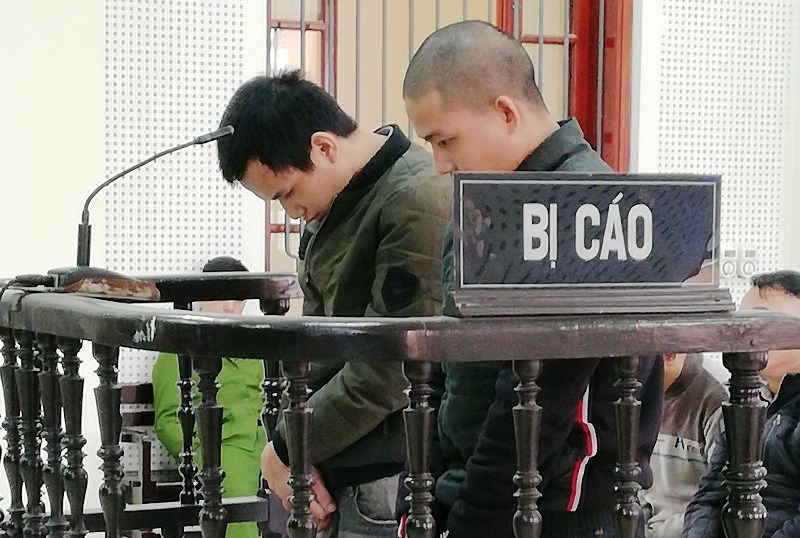 lua co gai xinh dep vao sai gon lam viec de ban