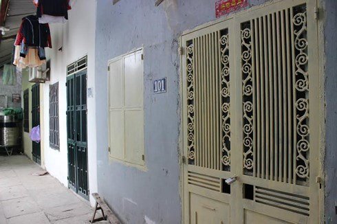 con re no sung ban ca nha vo roi nhap vien tam than