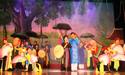 bo van hoa len tieng ve viec ep can bo mua ve xem nghe thuat dinh cao