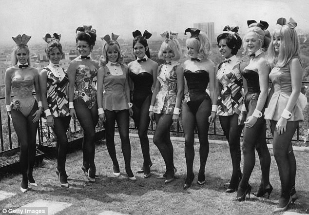 dot nhap chon an choi trong hang tho playboy nhung nam 1970