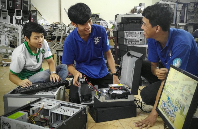 Đại học Công nghệ Thông tin TP HCM công bố chỉ tiêu tuyển sinh dự kiến và lộ trình tăng học phí tang hoc phi truong dh cong nghe thong tin tphcm