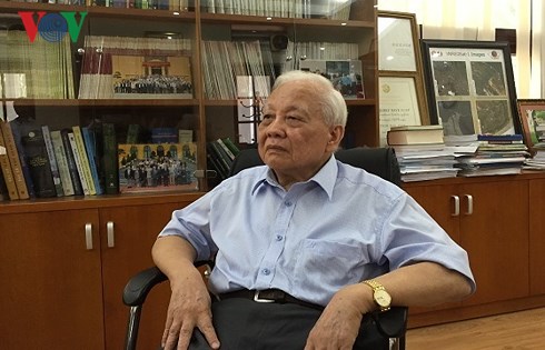 khong the don than doc ma tren con duong khoa hoc