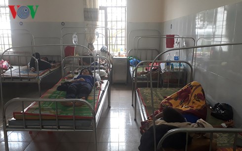30 hoc sinh o dac nong vao vien nghi do ngo doc thuc an