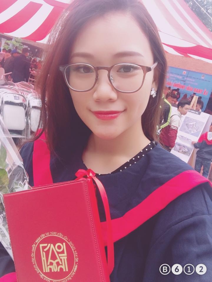 Những bóng hồng khiến bạn phải say sưa ngắm nhìn của Đại học HUTECH nhung bong hong khien ban phai say sua nguoi ngam nhin cua dai hoc hutech