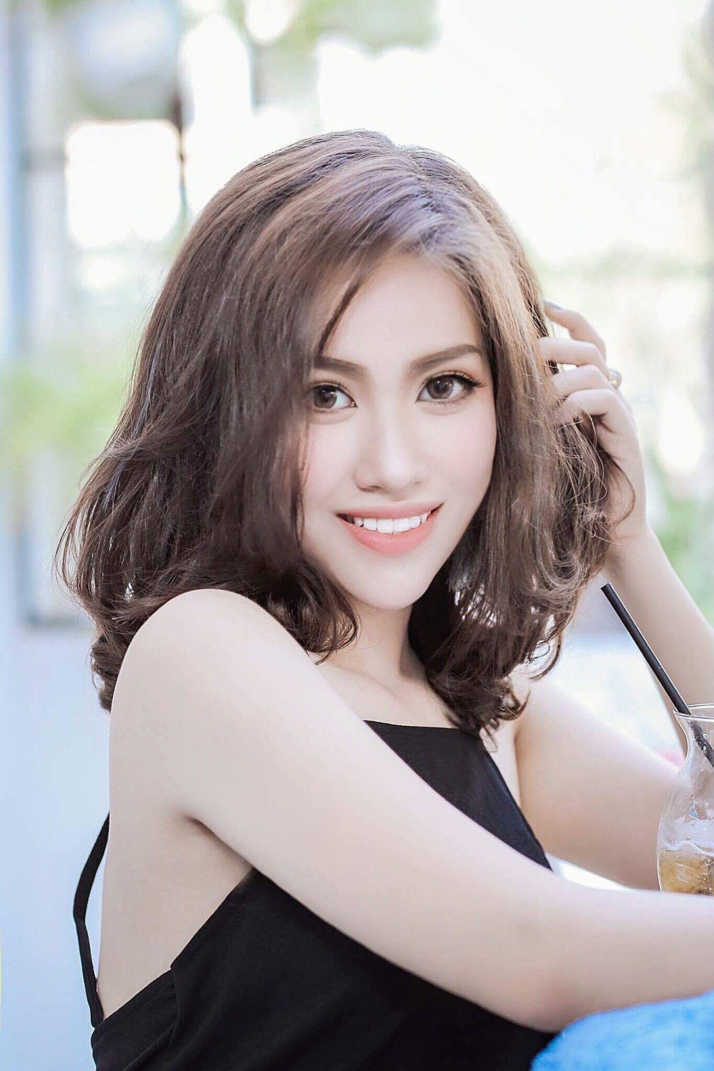 Những bóng hồng khiến bạn phải say sưa ngắm nhìn của Đại học HUTECH nhung bong hong khien ban phai say sua nguoi ngam nhin cua dai hoc hutech