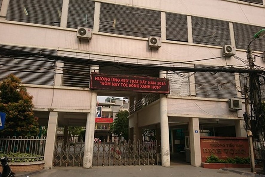 phan doi mua dieu hoa cu ao cua hoc sinh bi dinh phan