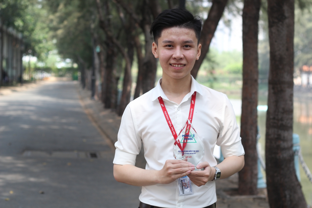 nhung chang trai tai nang cua dh ton duc thang khien cac nu sinh thon thuc