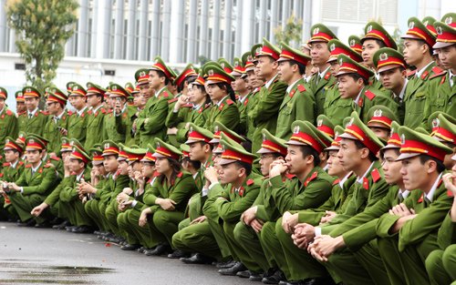 muon tro thanh canh sat hinh su thi sinh thi vao truong nao