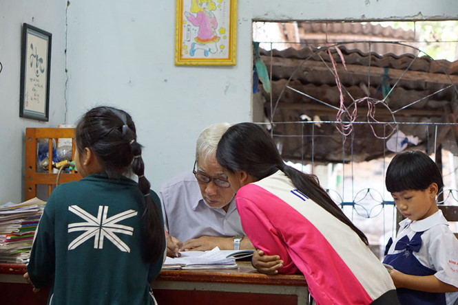 Làng Đại học Thủ Đức có lớp học 15.000 đồng của ông Tư lang dai hoc thu duc co lop hoc 15000 dong cua ong tu