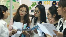 Sinh viên sư phạm tấp nập tìm kiếm cơ hội việc làm