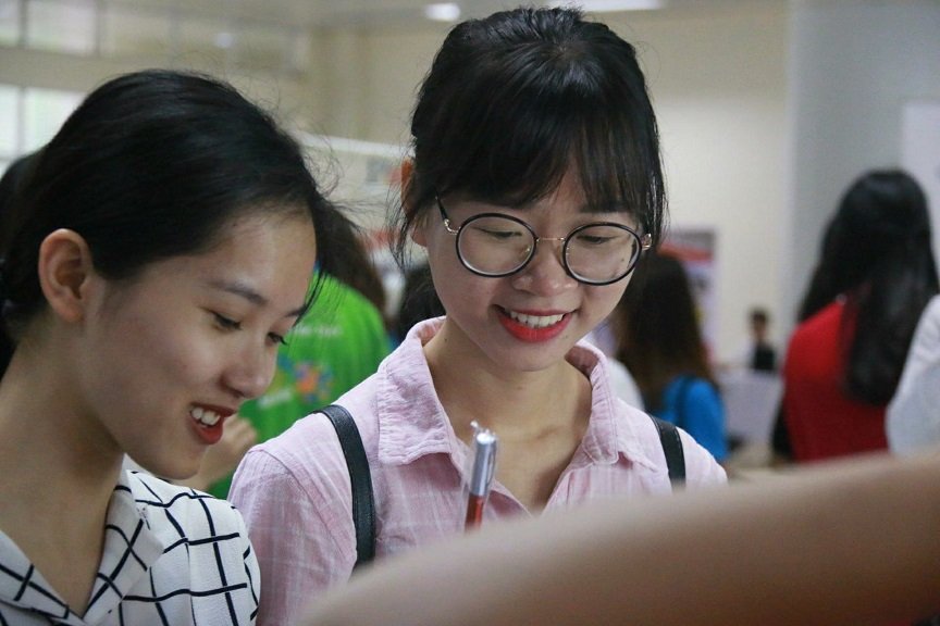 sinh vien su pham tap nap tim kiem co hoi viec lam