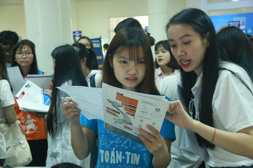 sinh vien su pham tap nap tim kiem co hoi viec lam