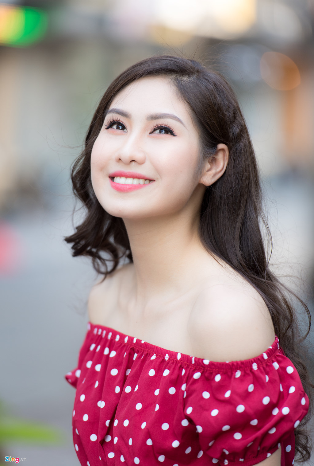 hoa khoi nhac vien 10x khong co nhu cau vao showbiz yeu dai gia