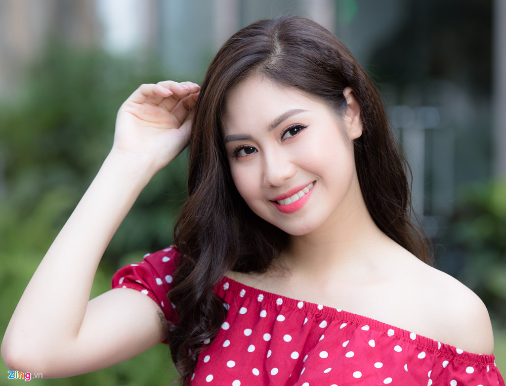 hoa khoi nhac vien 10x khong co nhu cau vao showbiz yeu dai gia