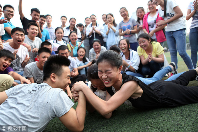 khoanh khac thu gian trong mua thi dai hoc khoc liet o trung quoc