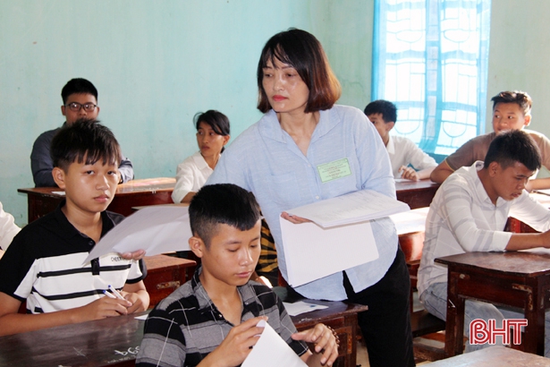 Sáng nay, học sinh Hà Tĩnh bắt đầu kỳ thi tuyển vào lớp 10 THPT sang nay hoc sinh ha tinh bat dau ky thi tuyen vao lop 10 thpt