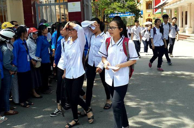 ky thi vao lop 10 thpt cong lap hai phong hoc sinh keu de toan kho