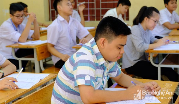 hoc sinh nghe an hao hung voi de thi ngu van ban ve su xau ho va no luc