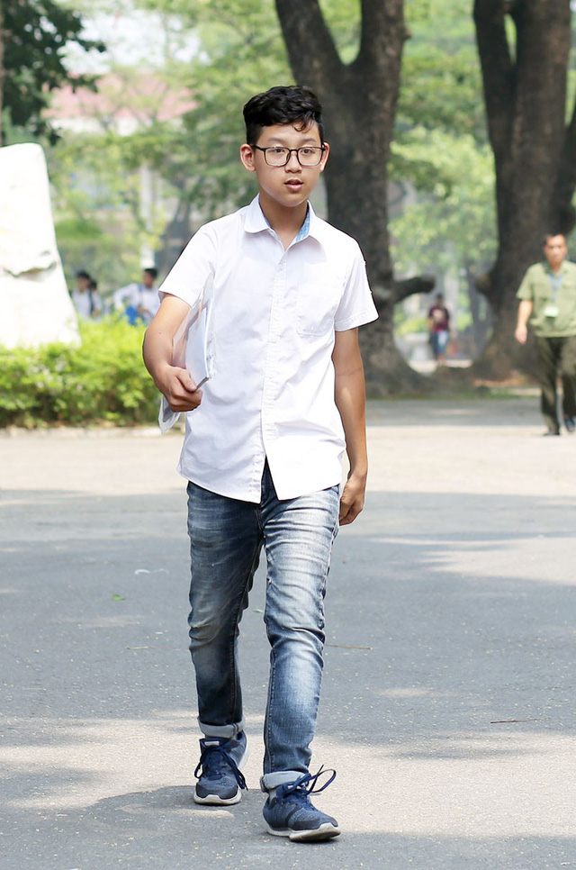 thi sinh noi gi ve thong tin lot de thi lop 10