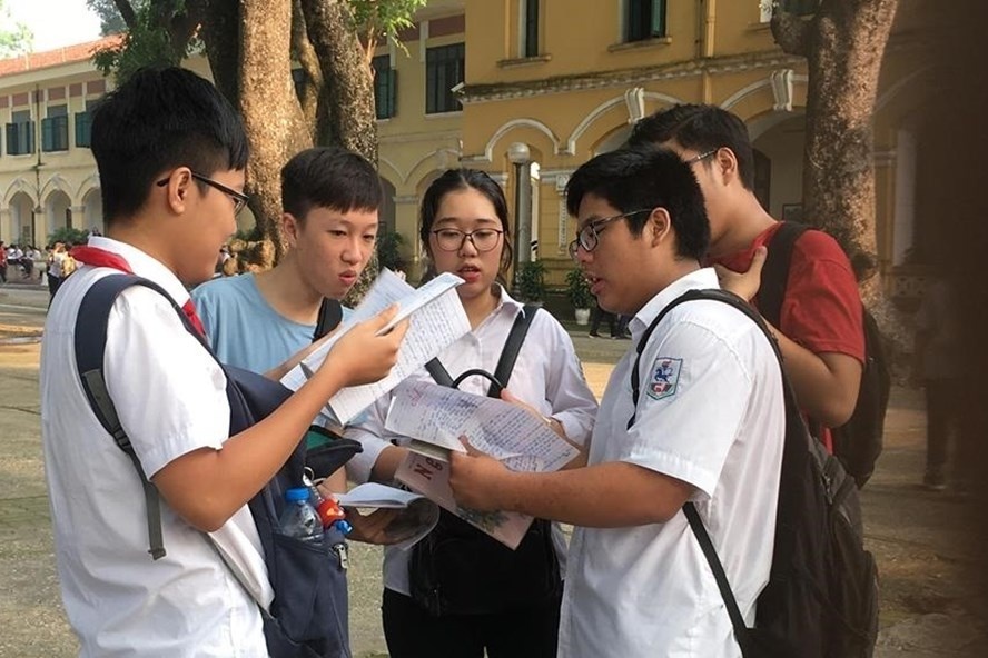 6 ngay nua moi chinh thuc cong bo diem chuan vao lop 10 cua ha noi