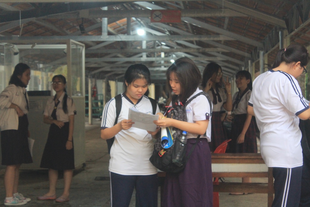 dan khoi d mung ro noi de tieng anh de cuu diem cho mon toan kho nhan