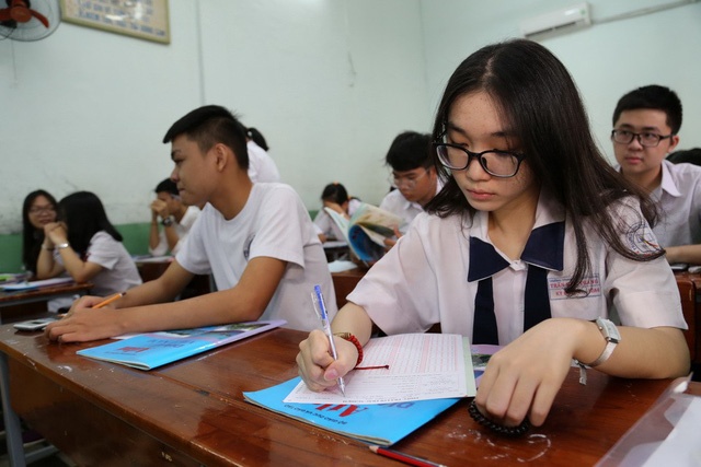 thong tin tuyen sinh 2018 296 diem chuan vao lop 10 thpt khong chuyen tai ha noi se giam