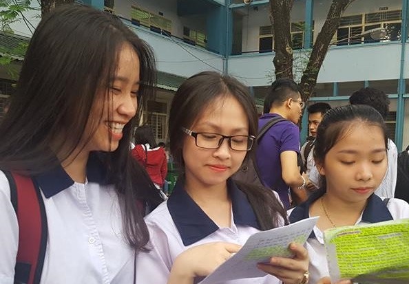 thong tin tuyen sinh 2018 77 lo diem thi thap truong dh du kien giam san