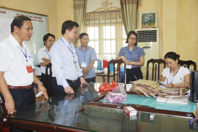 thu truong bo gddt nguyen huu do bo gddt co the cham tham dinh o dia phuong co dau hieu bat thuong