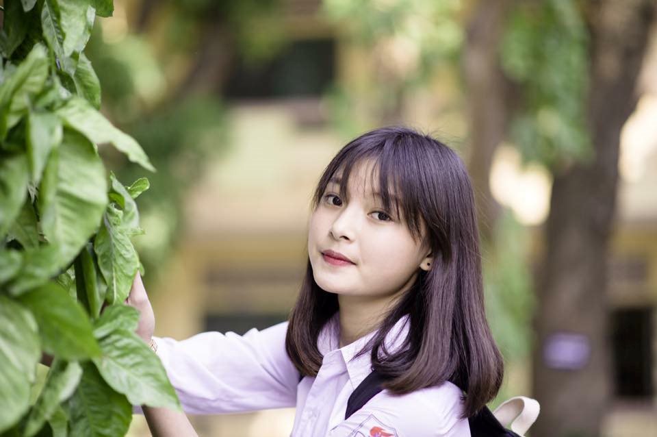 ngam nhin nhan sac trong veo cua nang hoa khoi 10x ha noi
