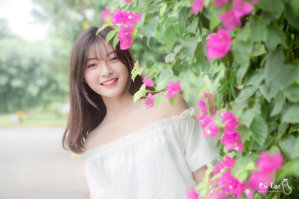 ngam nhin nhan sac trong veo cua nang hoa khoi 10x ha noi
